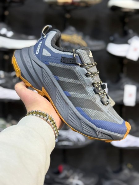 Adidas terrex