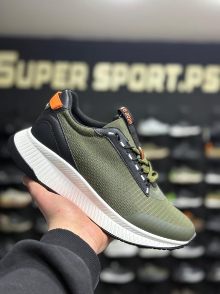 زيتي برتقالي