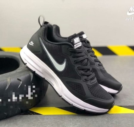 air zoom mariah