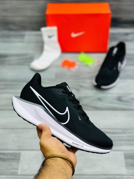 اسود ابيض