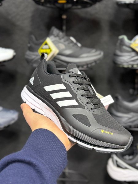 adidas goretex clasic